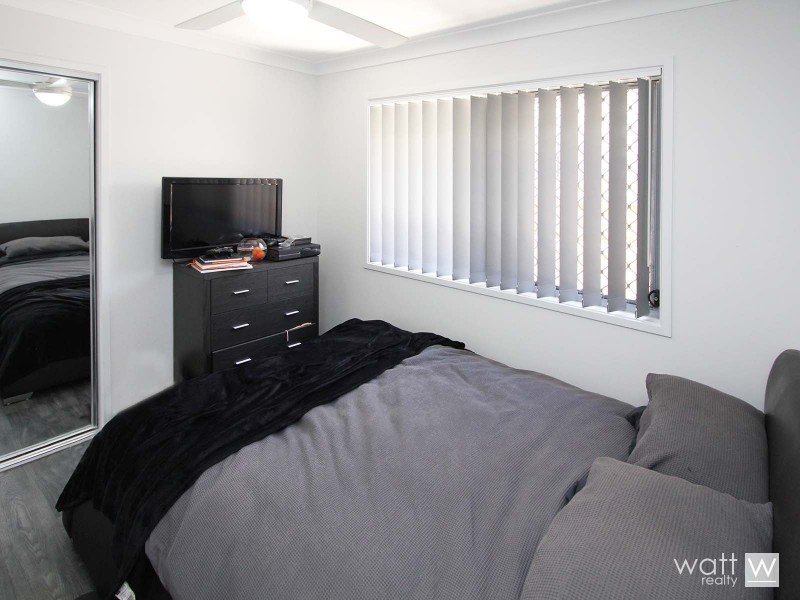 2/45 Jones Street, Rothwell QLD 4022