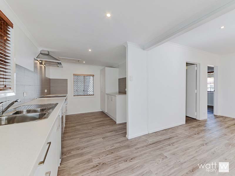 18 Donald Street, Woody Point QLD 4019