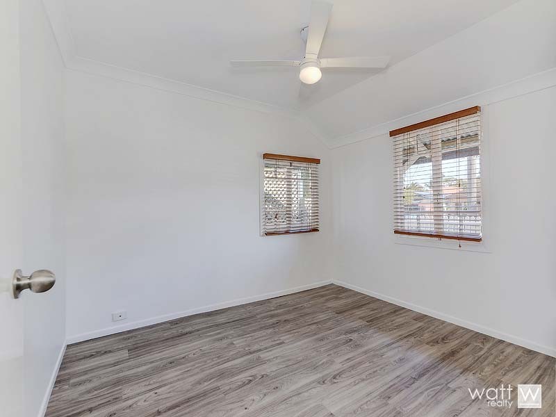 18 Donald Street, Woody Point QLD 4019