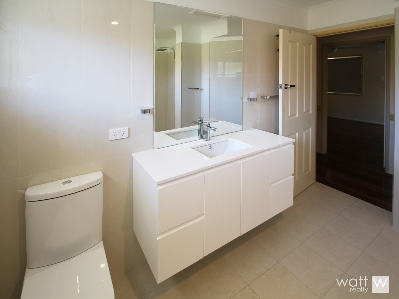 12 Stephen Street, Albany Creek QLD 4035