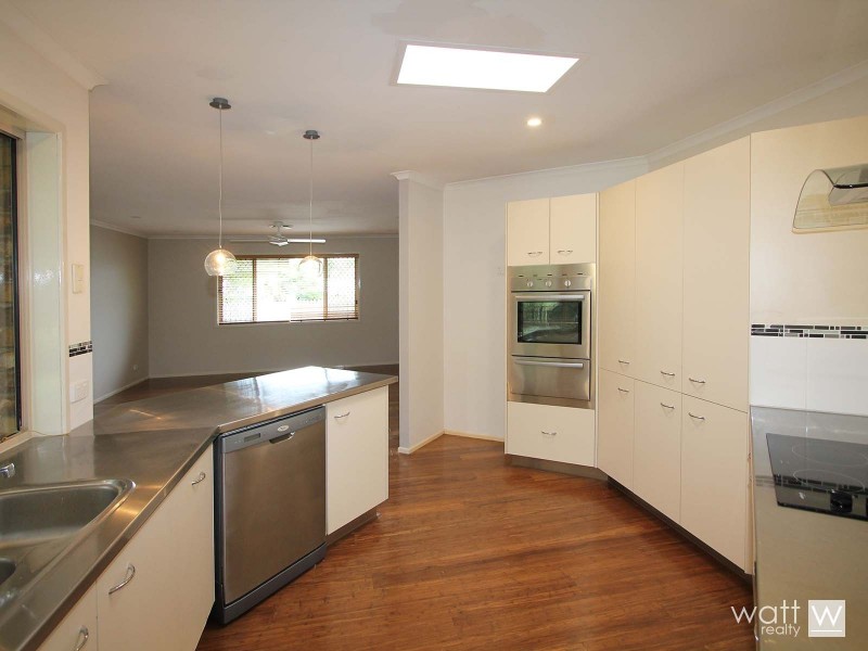 18 Kinross Place, Ferny Grove QLD 4055