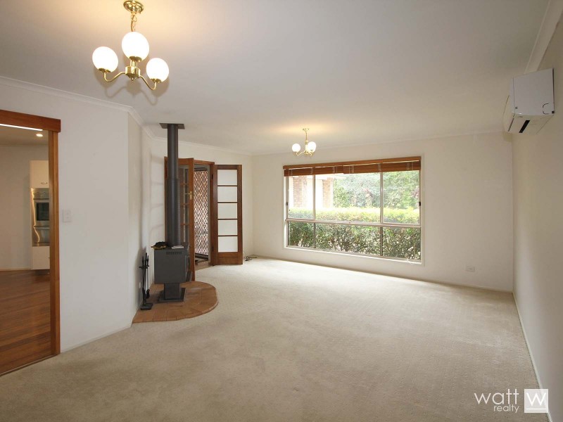 18 Kinross Place, Ferny Grove QLD 4055