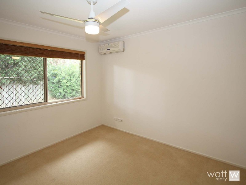 18 Kinross Place, Ferny Grove QLD 4055