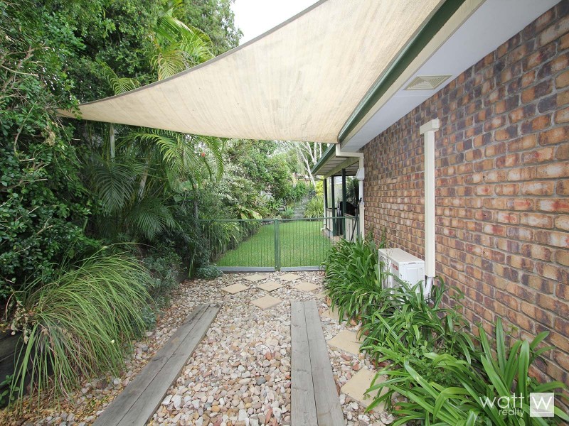 18 Kinross Place, Ferny Grove QLD 4055