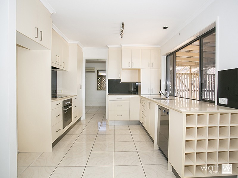 10 Kakanui Street, Aspley QLD 4034