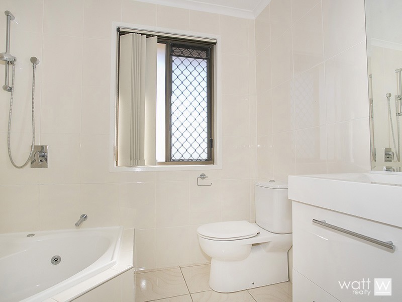 10 Kakanui Street, Aspley QLD 4034