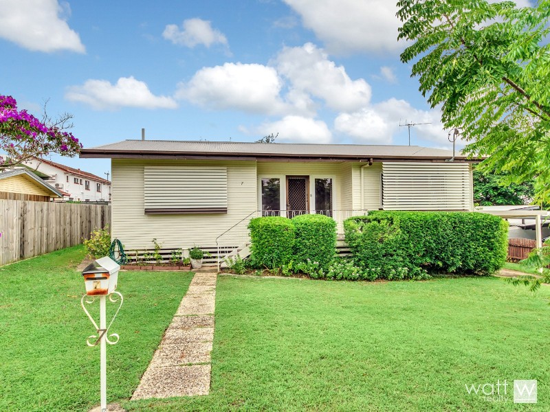 7 Nickel Street, Zillmere QLD 4034