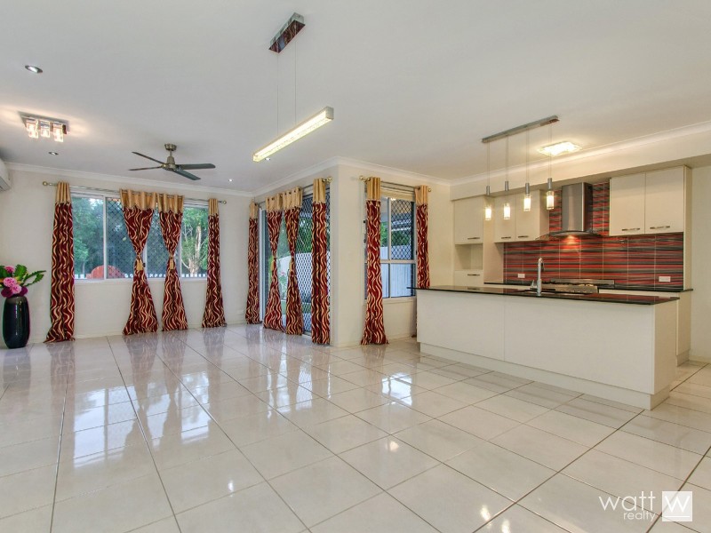 56 Somerset Drive, Carseldine QLD 4034