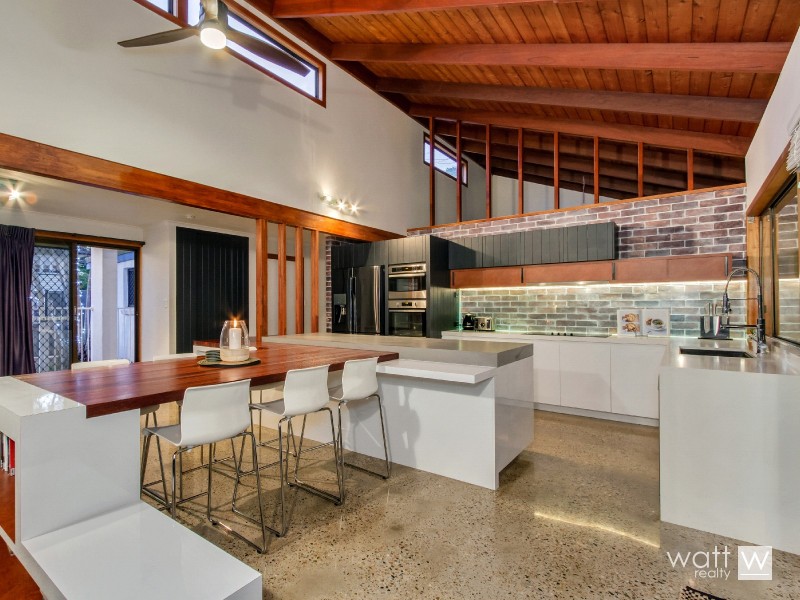 21 Hutton Road, Aspley QLD 4034
