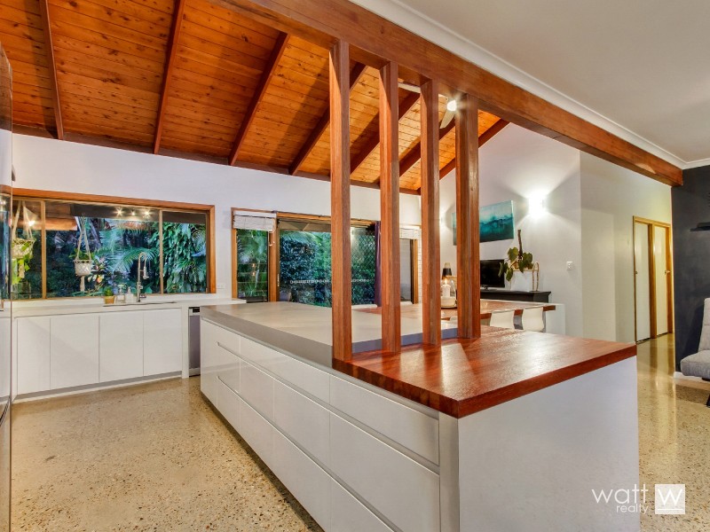 21 Hutton Road, Aspley QLD 4034