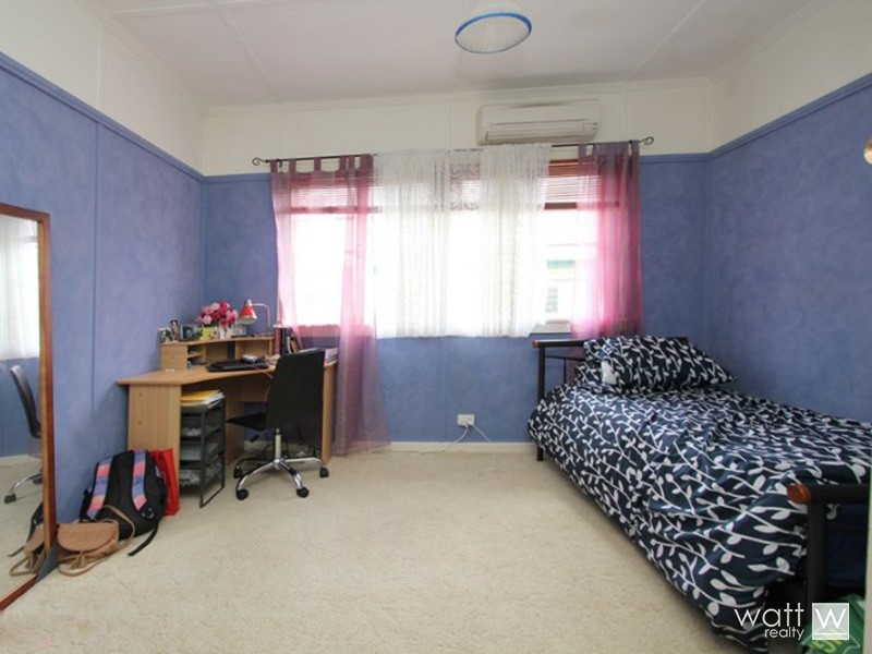 83 Pechey Street, Chermside QLD 4032