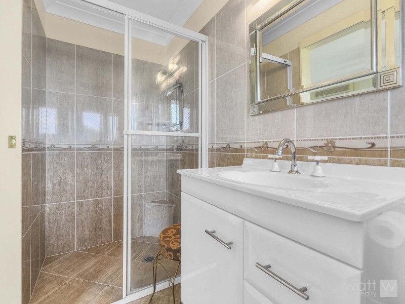 24 Riesling Street, Carseldine QLD 4034