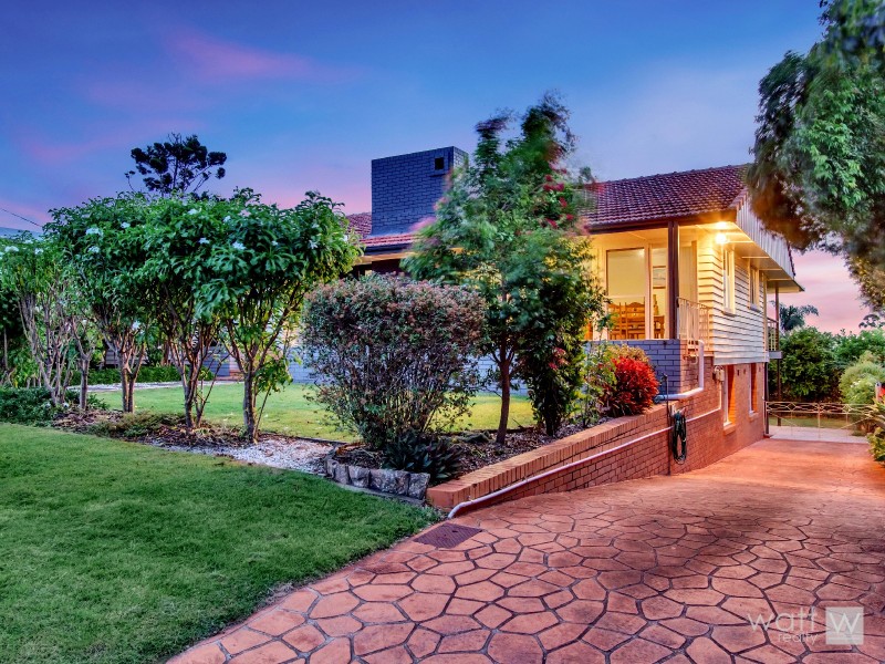 7 Chartwell Street, Aspley QLD 4034