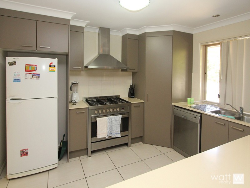 9 Hillside Circuit, Chermside West QLD 4032