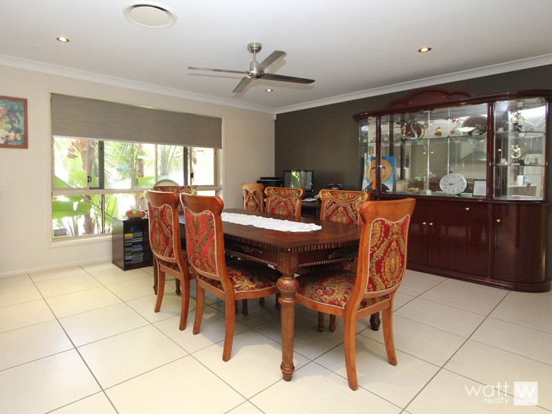 9 Hillside Circuit, Chermside West QLD 4032