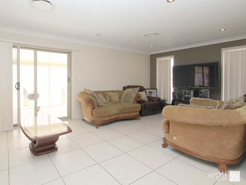 9 Hillside Circuit, Chermside West QLD 4032