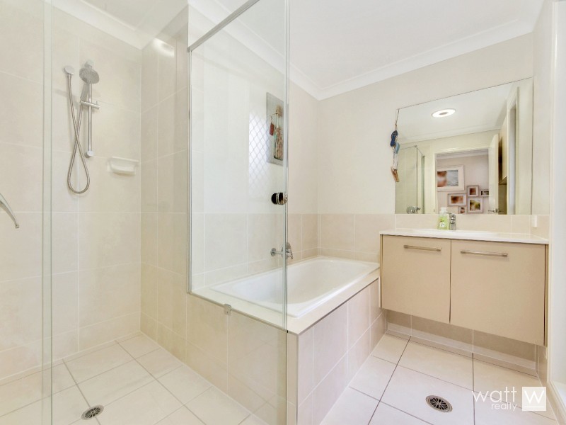22 Watarrka Avenue, Fitzgibbon QLD 4018