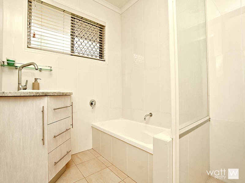 28 Craigslea Street, Chermside West QLD 4032
