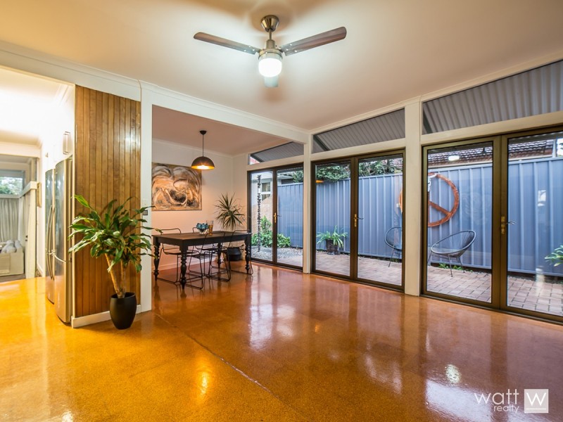 2 Chartwell Street, Aspley QLD 4034