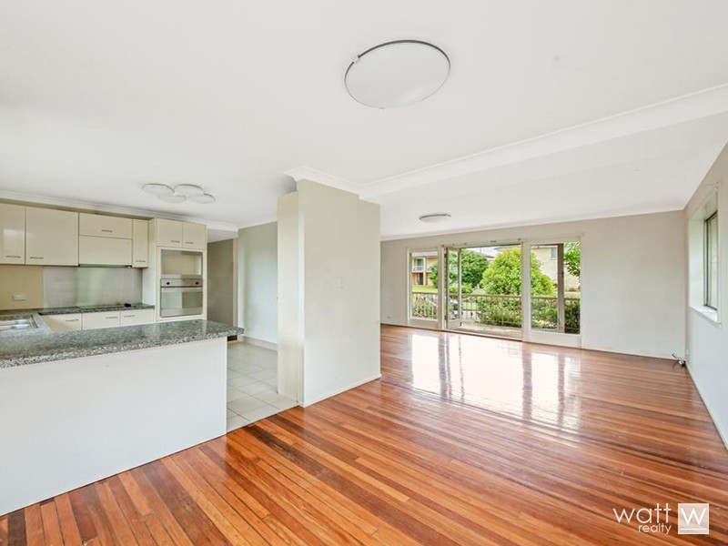 11 Leeside Street, Aspley QLD 4034