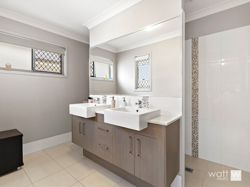 60 Loftus Street, Deagon QLD 4017