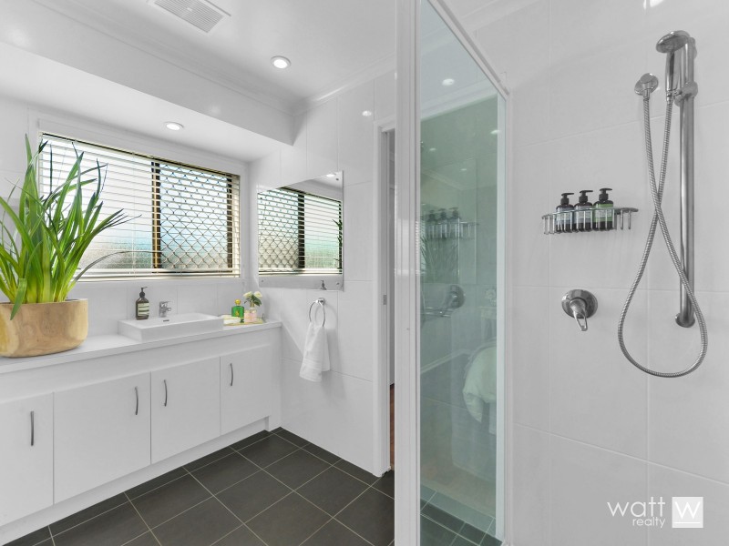 29 Laar Crescent, Boondall QLD 4034
