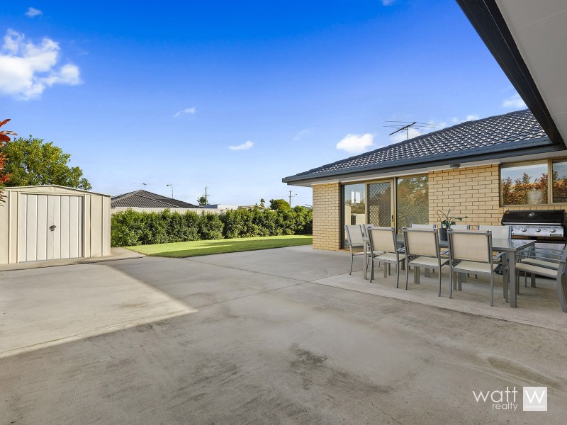 17 Sutherland Drive, Strathpine QLD 4500