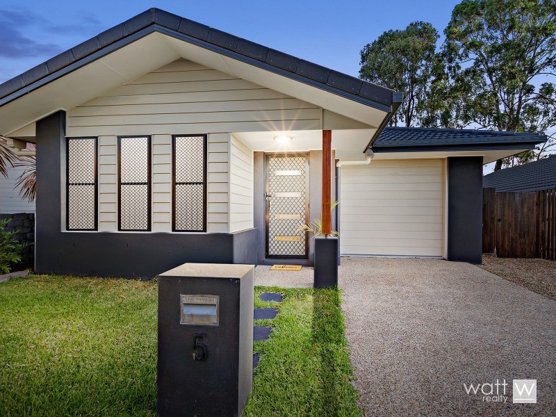 5 Brockman Court, Fitzgibbon QLD 4018
