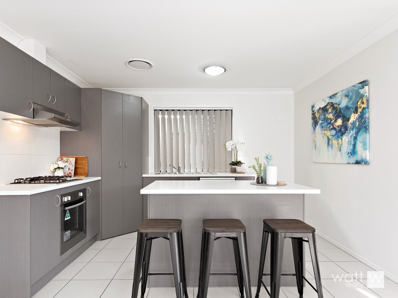 5 Brockman Court, Fitzgibbon QLD 4018