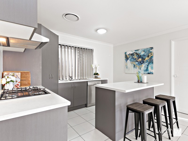 5 Brockman Court, Fitzgibbon QLD 4018