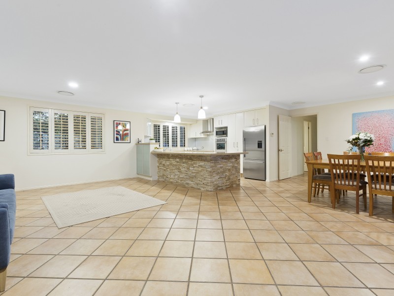 27 Killarney Place, Chermside West QLD 4032