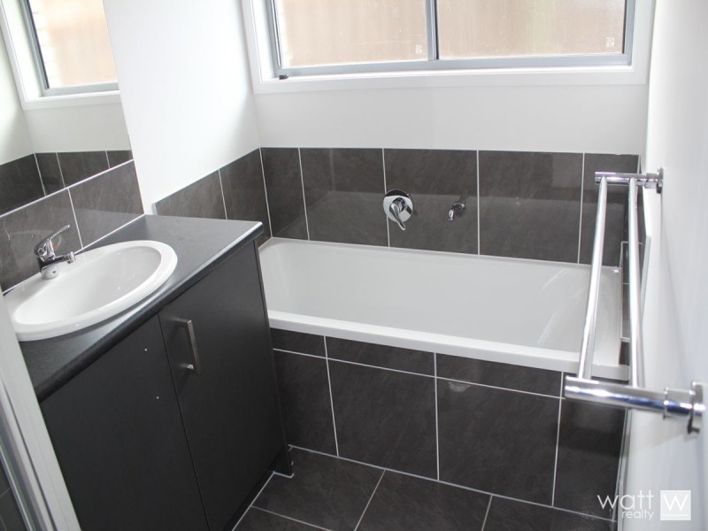 28 Watarrka Avenue, Fitzgibbon QLD 4018