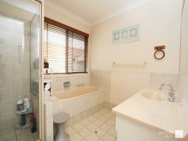 11 Chevrotain Place, Chermside West QLD 4032