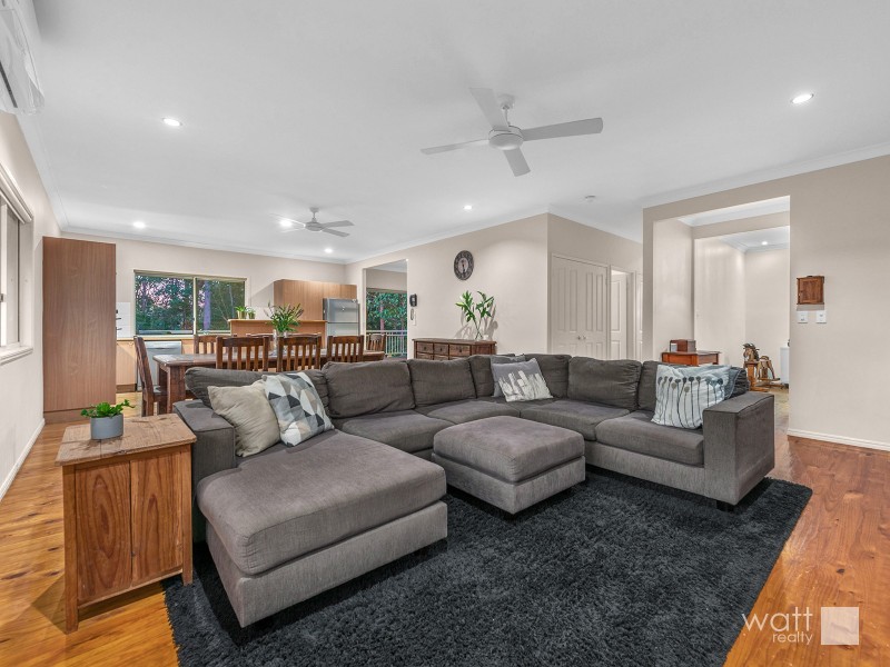 22 Ophelia Crescent, Eatons Hill QLD 4037
