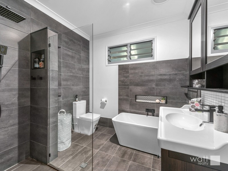 22 Ophelia Crescent, Eatons Hill QLD 4037