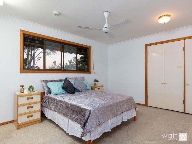 8 Chabrol Court, Petrie QLD 4502