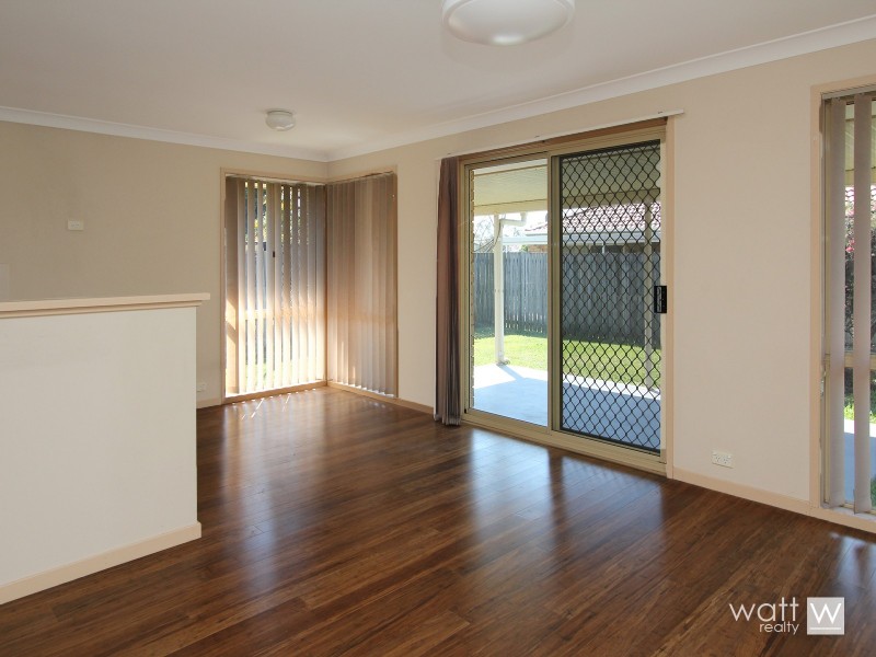 8 Rose Crescent, Fitzgibbon QLD 4018