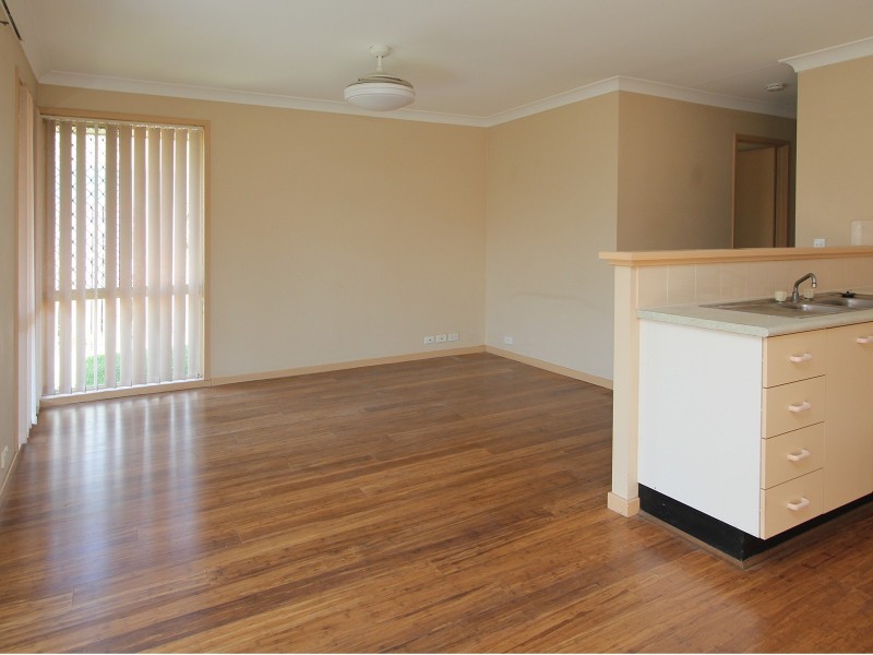 8 Rose Crescent, Fitzgibbon QLD 4018