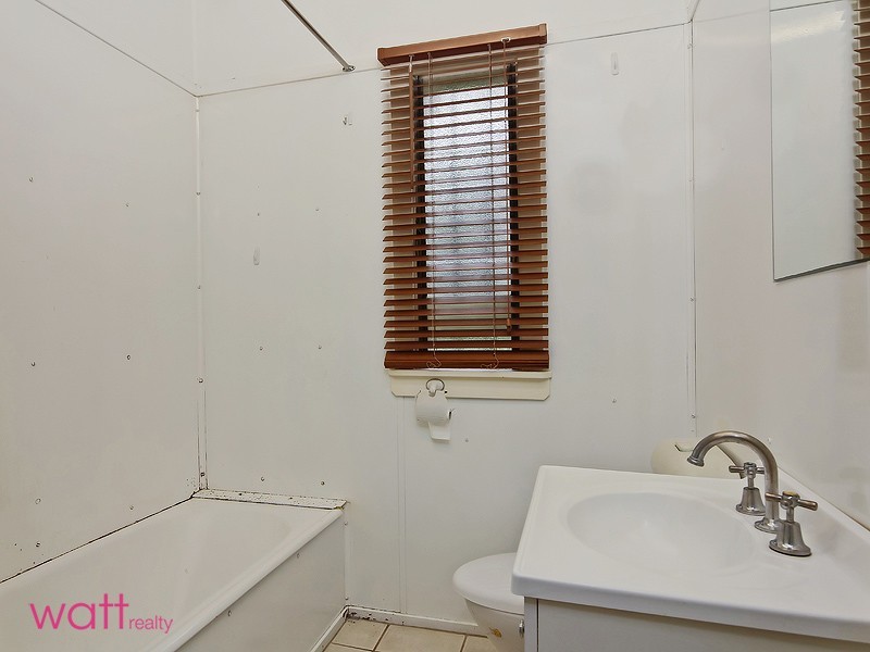 68 Crowley Street, Zillmere QLD 4034