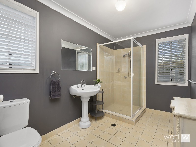 18 Dannenberg Street, Carseldine QLD 4034