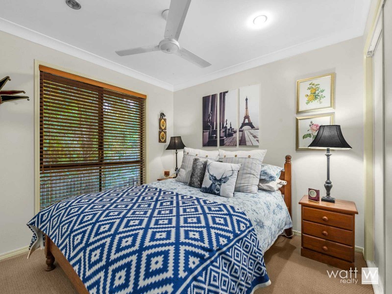 176 Saraband Drive, Eatons Hill QLD 4037