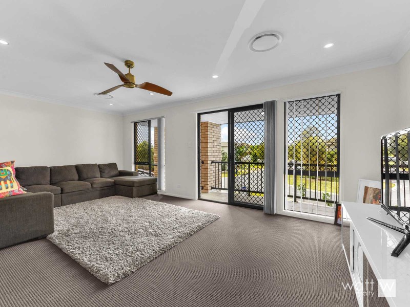 27 Sedgemoor Street, Carseldine QLD 4034