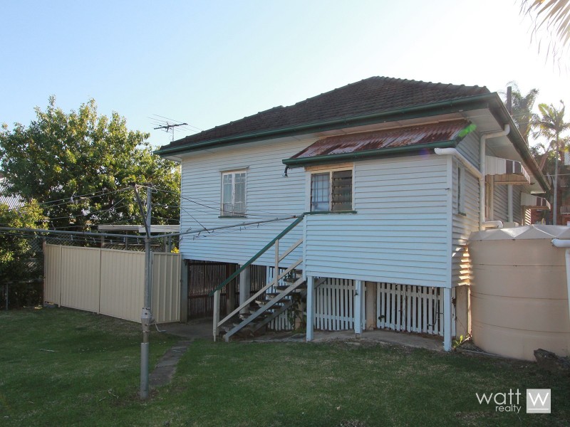 29 Hilltop Avenue, Chermside QLD 4032