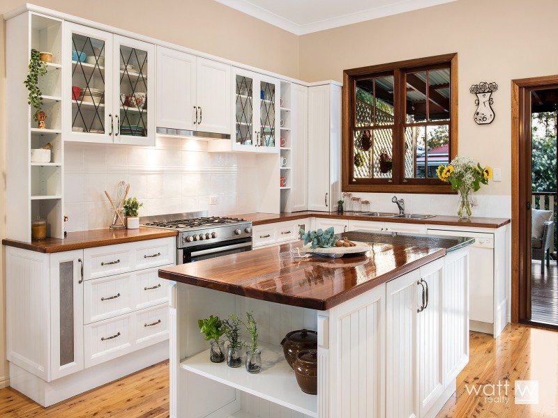 55 Clayton Street, Sandgate QLD 4017