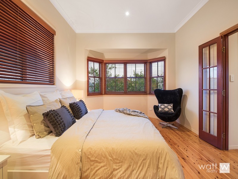 55 Clayton Street, Sandgate QLD 4017