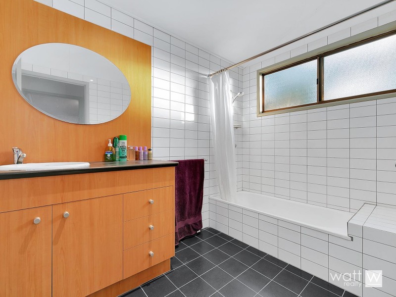 908 South Pine Road, Everton Park QLD 4053