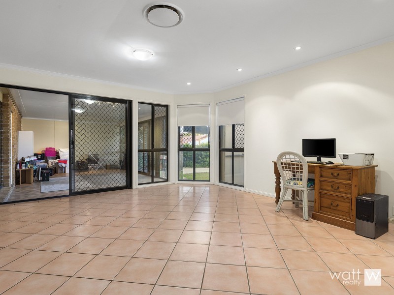 8 Johnston Place, Bracken Ridge QLD 4017
