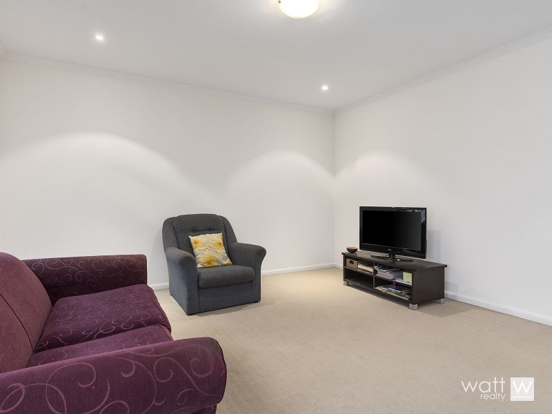 8 Johnston Place, Bracken Ridge QLD 4017