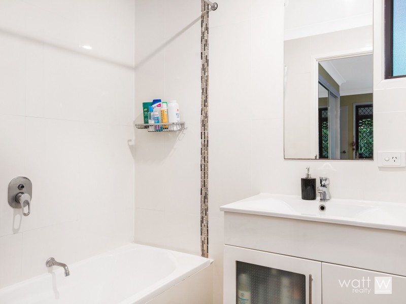 3 Somers Street, Cashmere QLD 4500