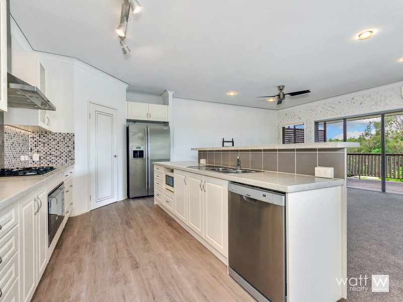 39 Main Avenue, Wavell Heights QLD 4012